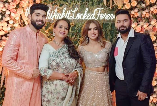Rishabh Pant sister Sakshi Pant engagement photos - Sakshi13