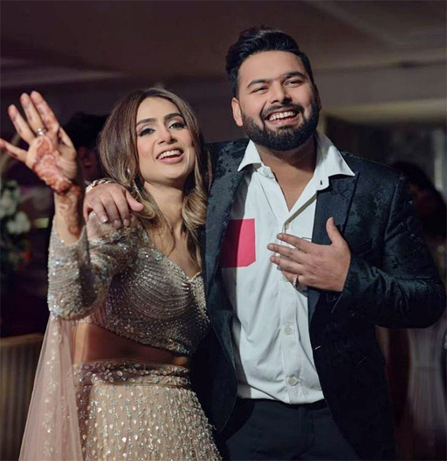 Rishabh Pant sister Sakshi Pant engagement photos - Sakshi6