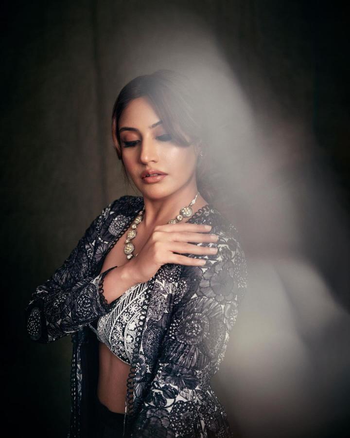 Surbhi Chandana Makes You Awestruck With Her Photo Looks - Sakshi4