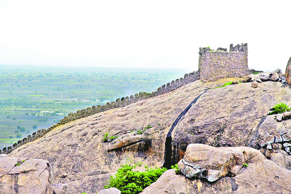 కొండవీడు గిరిదుర్గం4