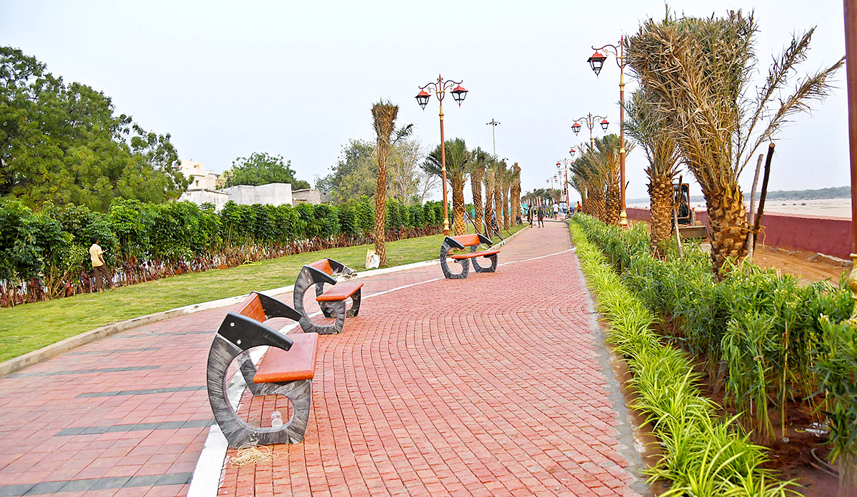 Riverfront Park New landmark of Vijayawada Photos - Sakshi24