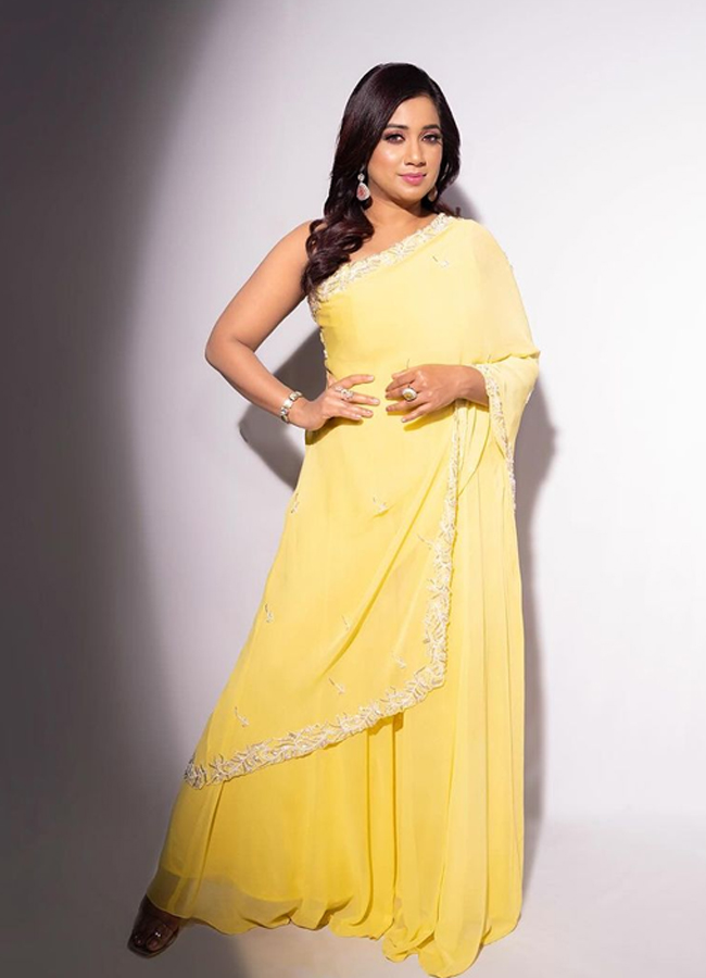 Melody Queen Of Bollywood Industry Shreya D Birthday Special Photos - Sakshi9