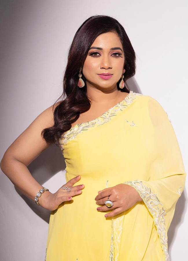 Melody Queen Of Bollywood Industry Shreya D Birthday Special Photos - Sakshi10