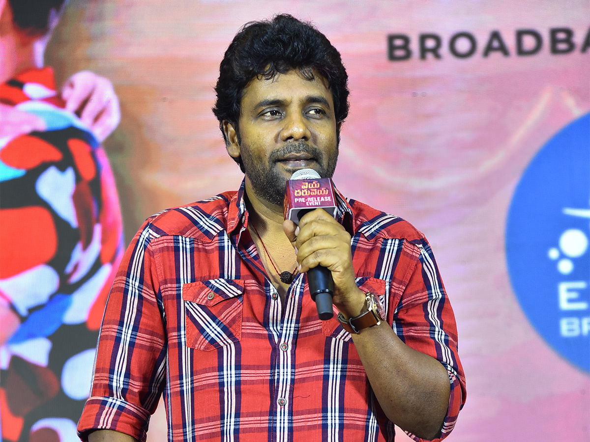Vey Dharuvey Movie Pre Release Event Photos - Sakshi18