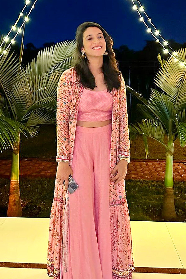 WPL 2024 Winner RCB Captain Smriti Mandhana Latest HD Photos - Sakshi7