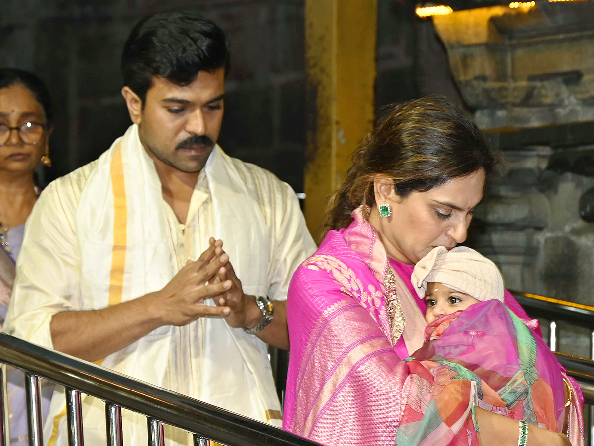 Ram Charan Visits Tirumala Temple - Sakshi2