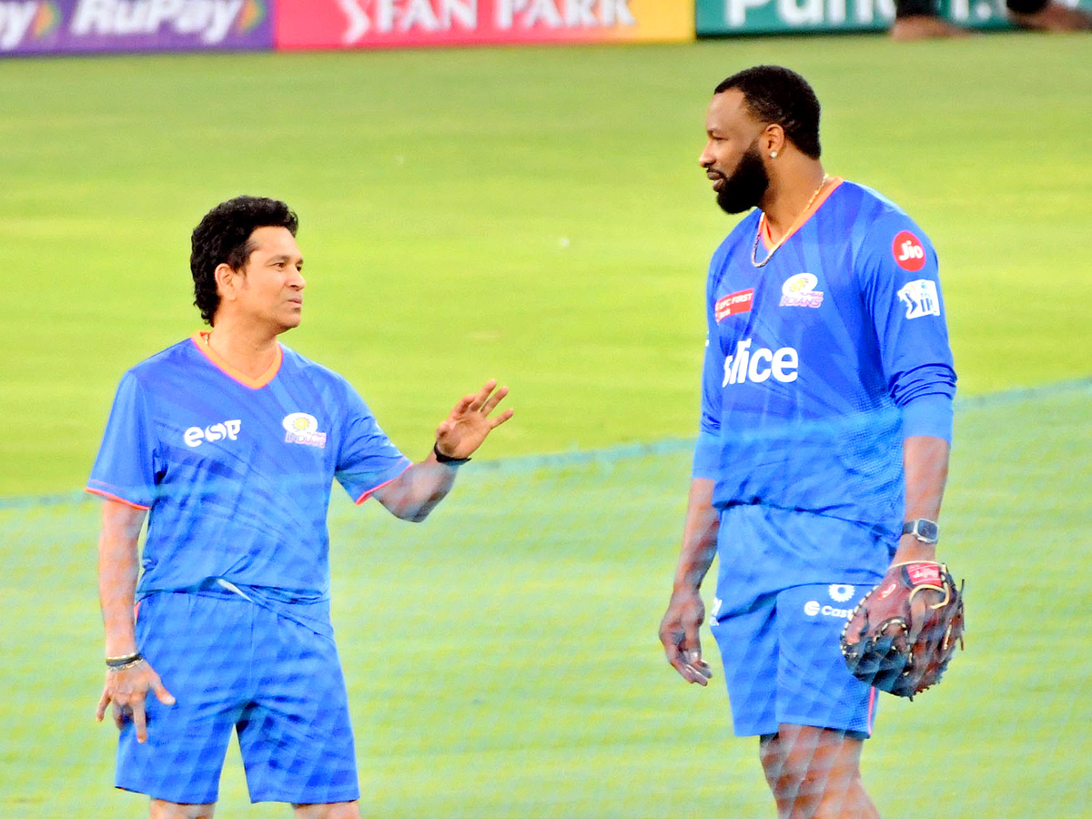 mumbai indians And Sunrisers Hyderabad practice Photos - Sakshi25