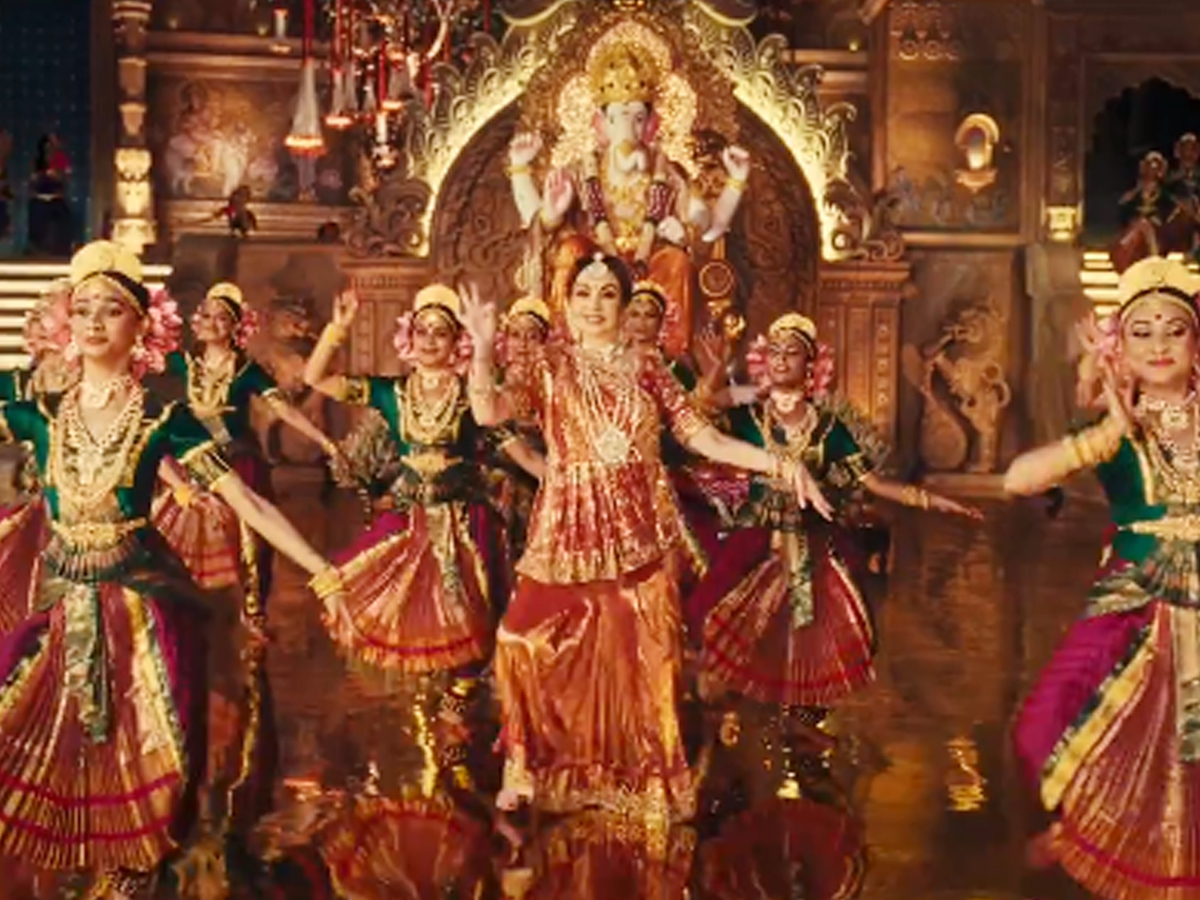 Nita Ambani Mesmerized With Her Amazing Dance - Sakshi3