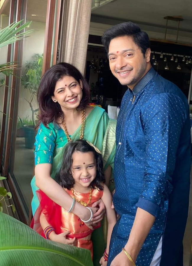 Gudi Padwa 2024: Celebrities Celabrating Gudi Padwa - Sakshi5