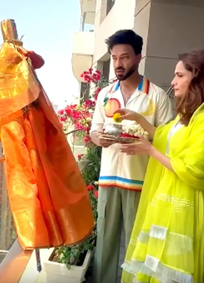Gudi Padwa 2024: Celebrities Celabrating Gudi Padwa - Sakshi8