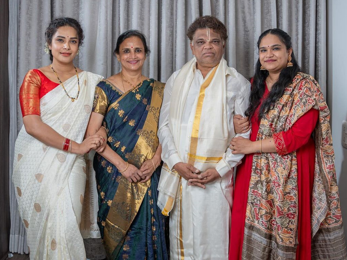 HariTeja Daughter Cute Looks Photos - Sakshi11