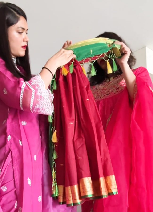 Sitaram Beauty Gudi Padwa Celebrations With Family - Sakshi4