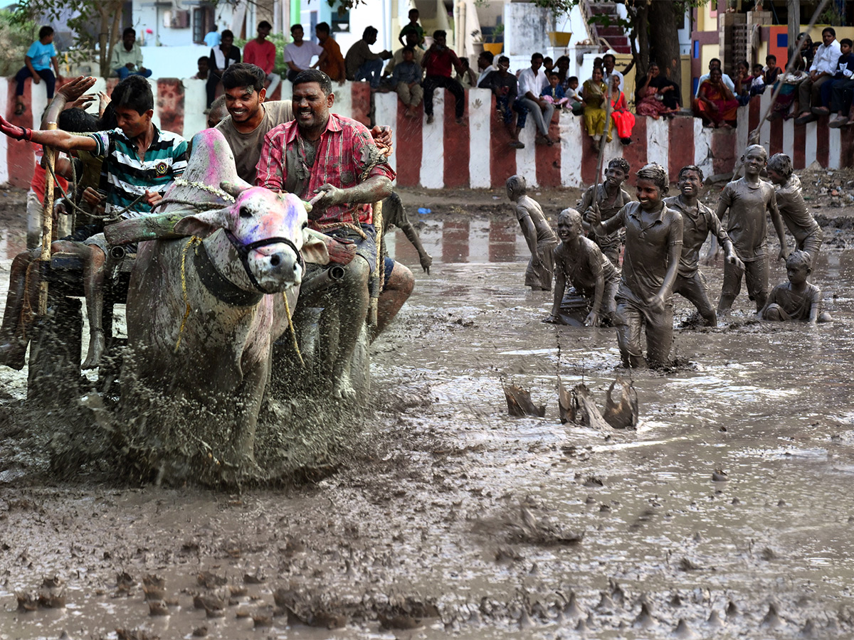 Pidakala Samaram Festival In Kairuppala Photo Gallery - Sakshi19