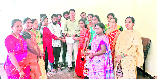 రొంపిచెర్లలో.. 2