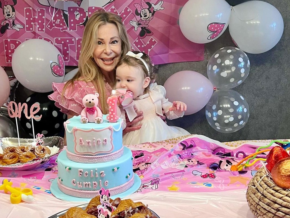 Spanish Actress gave birth to baby with his late son sperm - Sakshi7