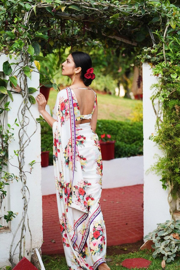 'Thangalaan' Beauty Malavika Mohanan Photos Viral - Sakshi7