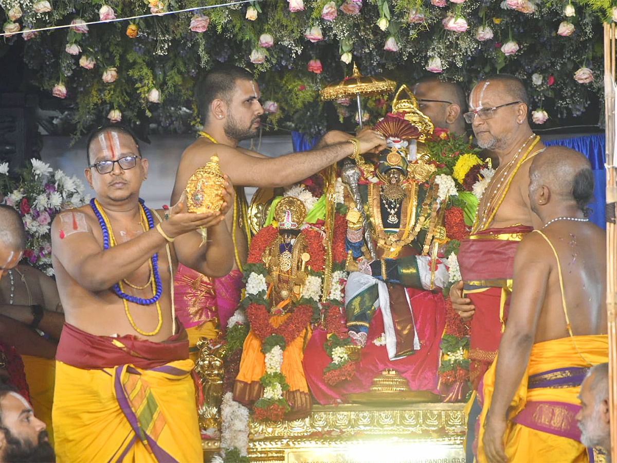 sri rama pattabhishekam 2024 bhadrachalam temple celebration photos - Sakshi1