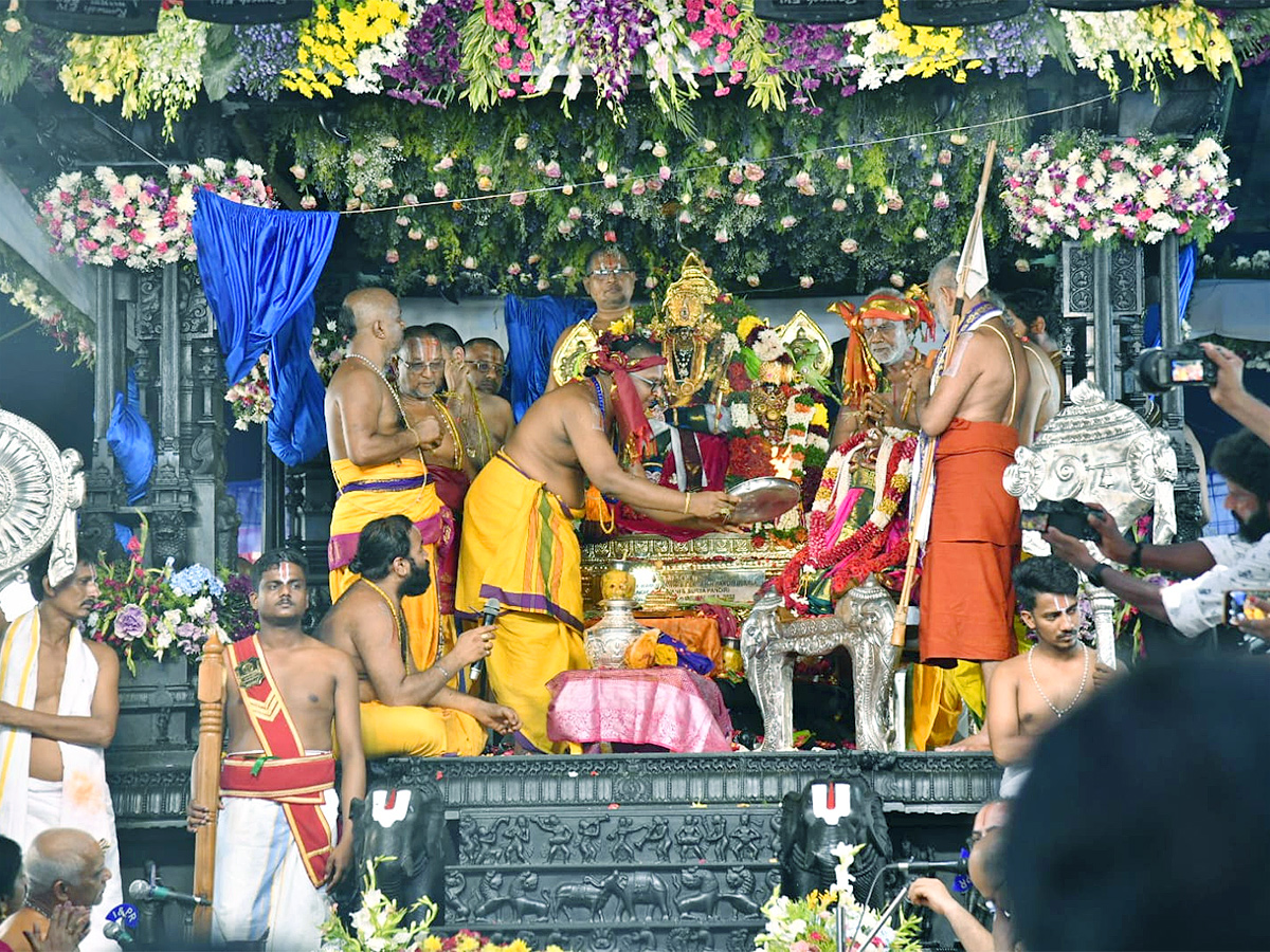 sri rama pattabhishekam 2024 bhadrachalam temple celebration photos - Sakshi6