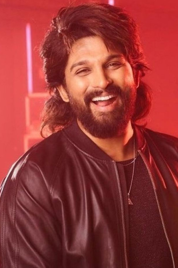 Chance with Allu Arjun.. Do you know The Hero? Photos - Sakshi13