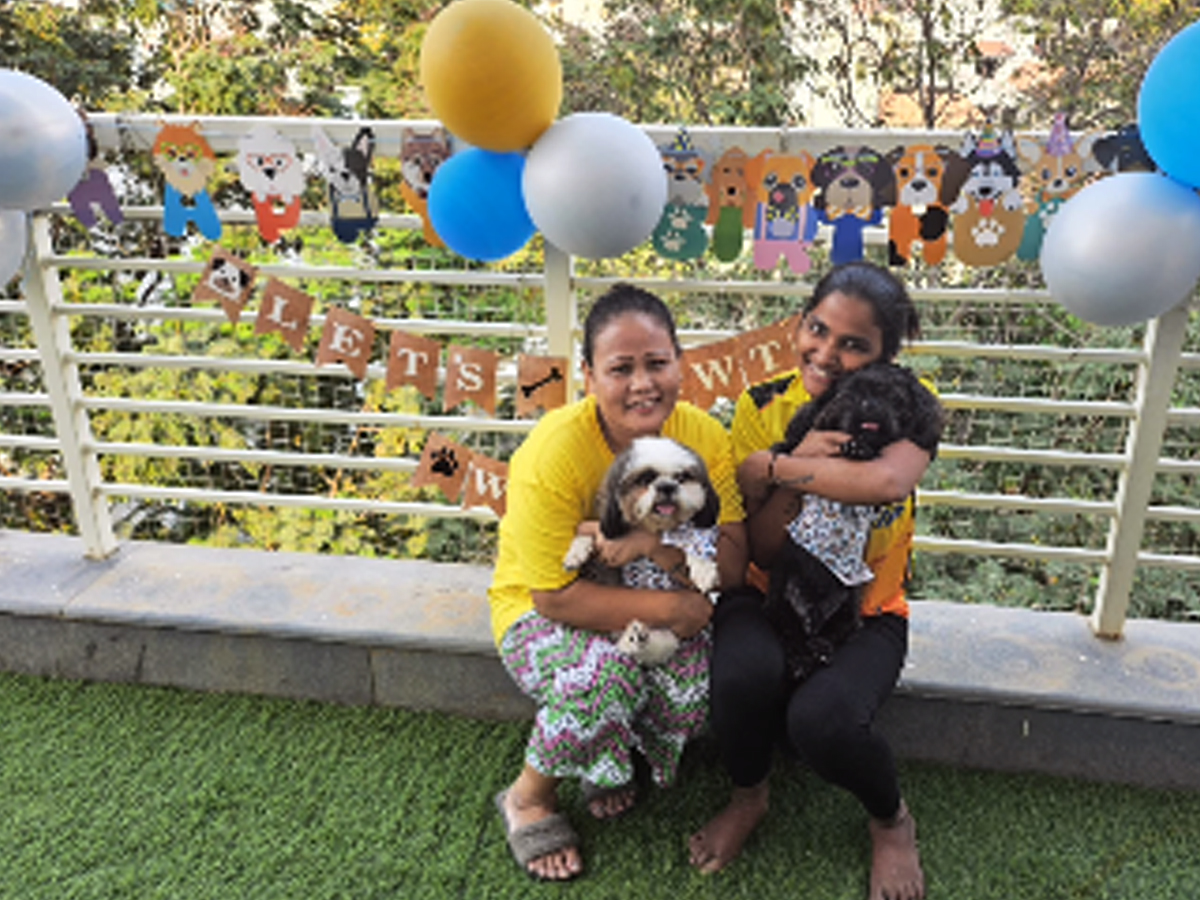 Varalaxmi Sarathkumar Celebrates Pets Birthday With Boyfriend  - Sakshi16