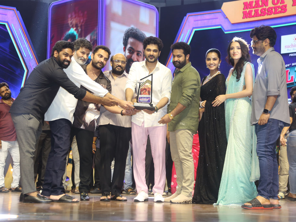 Photos : Tillu Square Movie Success Meet - Sakshi4
