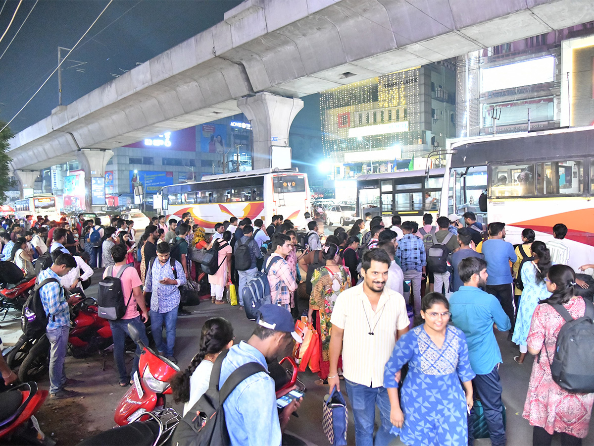 AP Elections 2024: Voters Rush to Home Towns1