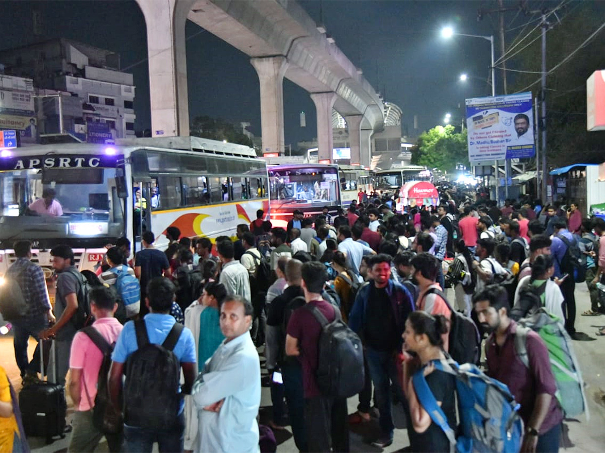 AP Elections 2024: Voters Rush to Home Towns10