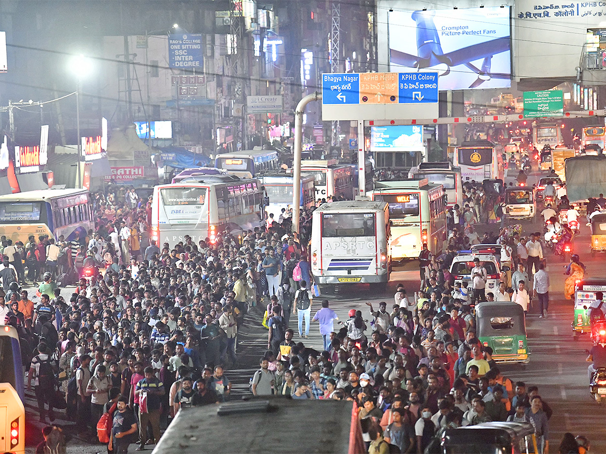 AP Elections 2024: Voters Rush to Home Towns11