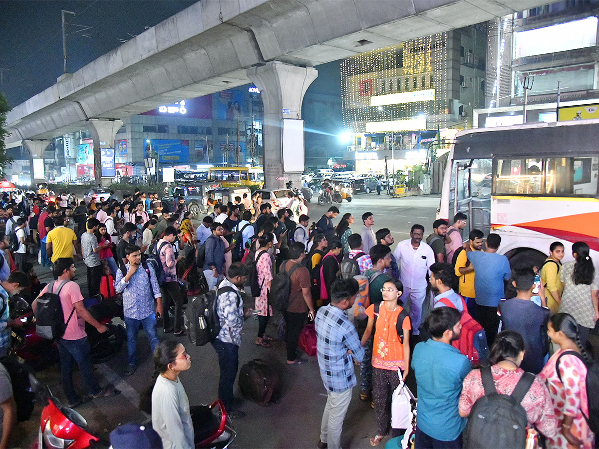 AP Elections 2024: Voters Rush to Home Towns5