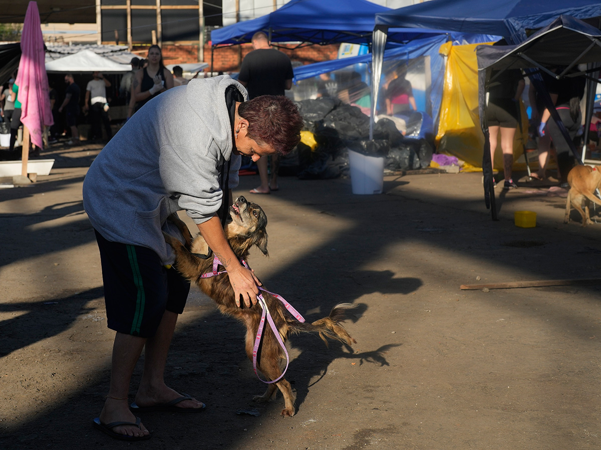 Brazil floods: Hundreds of Rio Grande do Sul towns under water photos13
