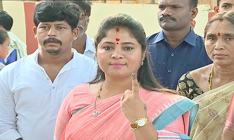 AP Elections 2024: Political Leaders Officials Cast Vote Photos8