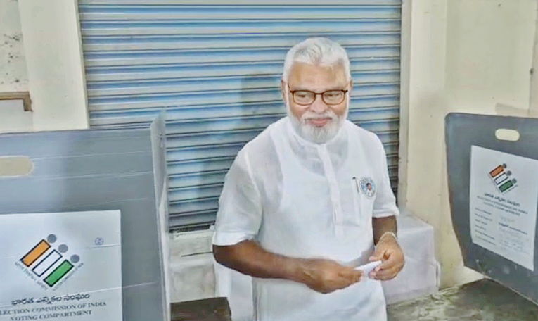 AP Elections 2024: Political Leaders Officials Cast Vote Photos9