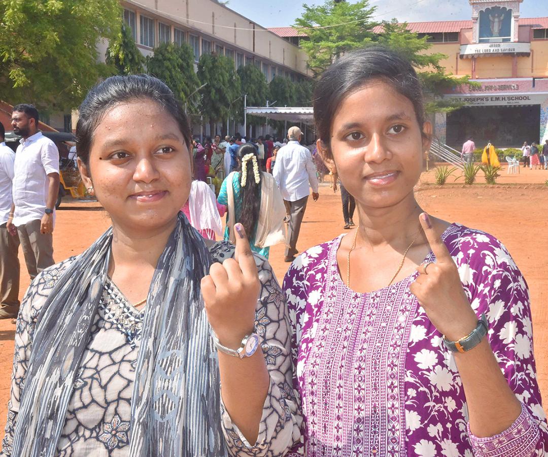Elections 2024: First Time Voters In AP Photos25