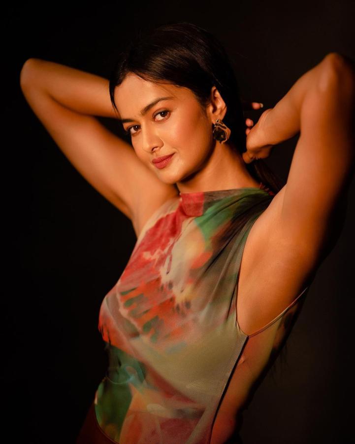 Actress Shubra Aiyappa Latest Photos Goes Viral14