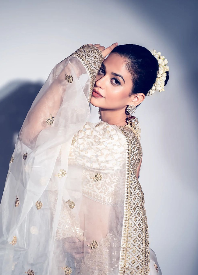 Actress Shruti Sharma HD Photos Goes Viral21