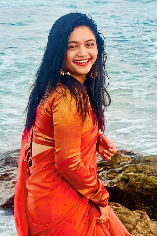Telugu Actress Sireesha Announces Separation With Her Husband Naveen Photos18