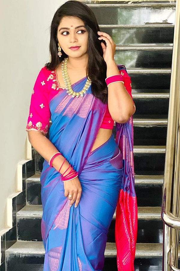 Telugu Actress Sireesha Announces Separation With Her Husband Naveen Photos23