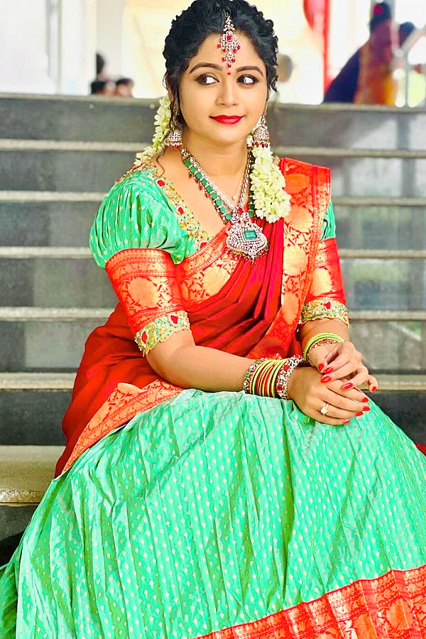 Telugu Actress Sireesha Announces Separation With Her Husband Naveen Photos4