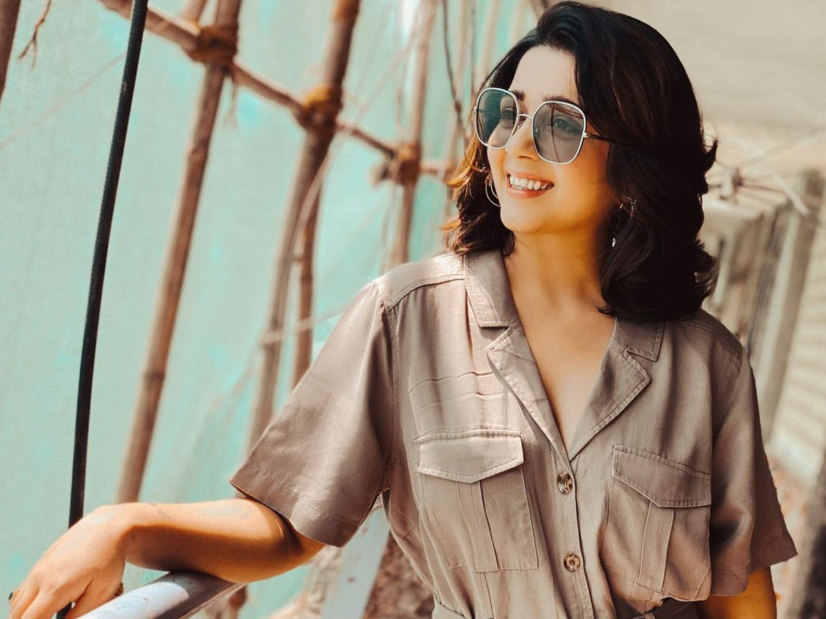 Charmme Kaur Birthday Special Photo Gallery31