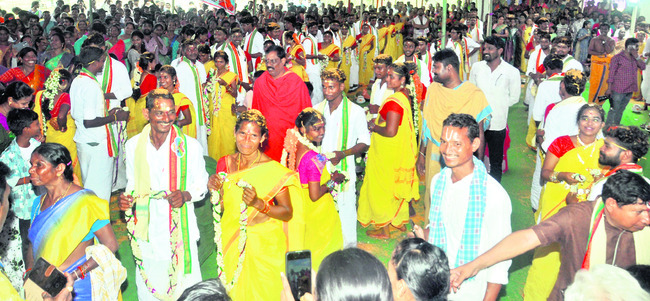 51 జంటలకు సామూహిక వివాహాలు1