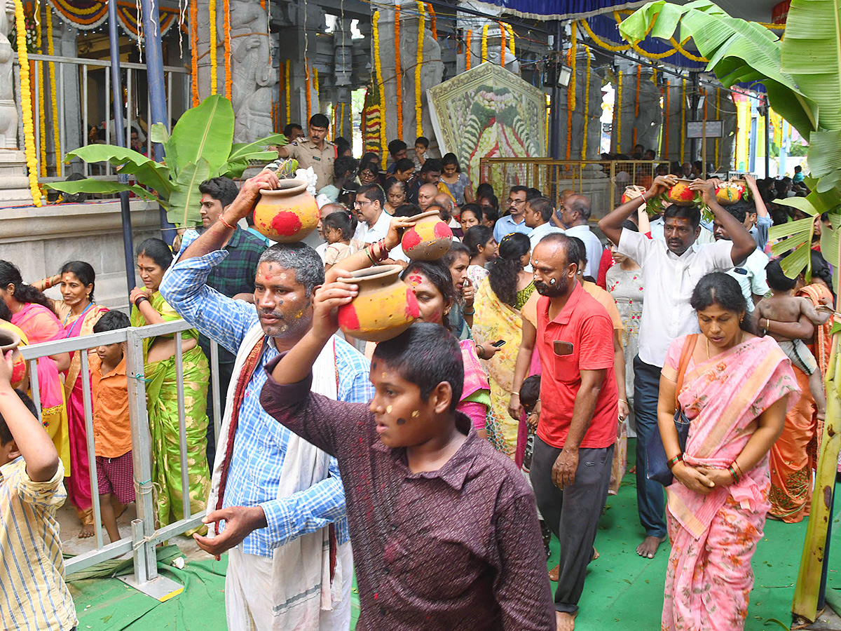 Tirupati Tataiahgunta Gangamma Jatara Photos 202425