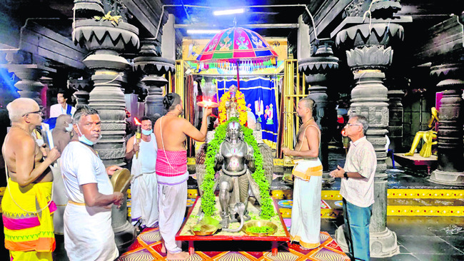 సింహగిరి.. ఆధ్యాత్మిక ఝరి1