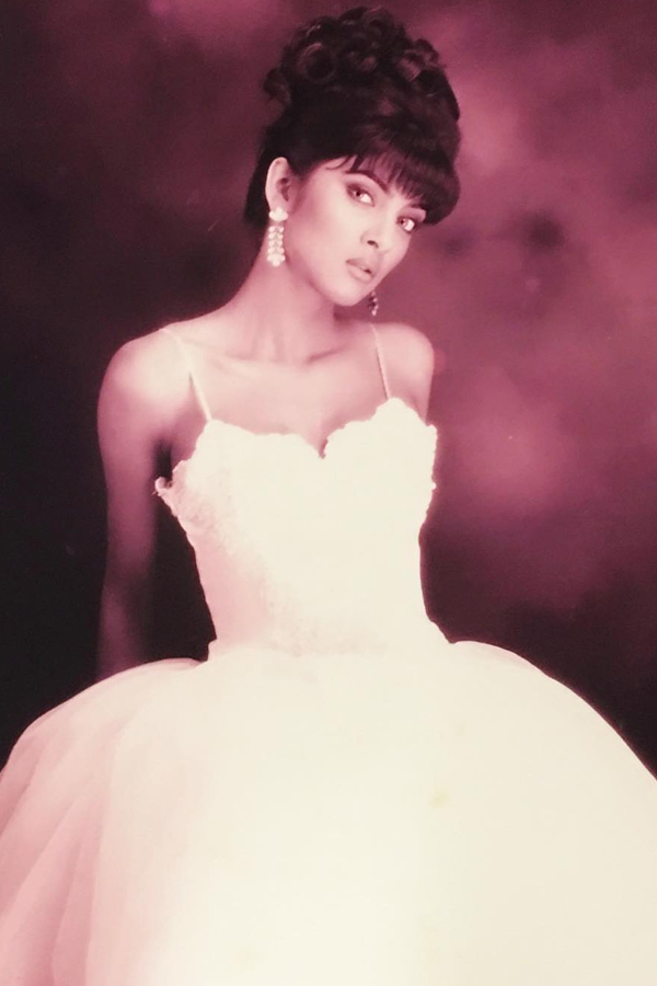 Photos Of Sushmita Sen 30 years As Miss Universe5