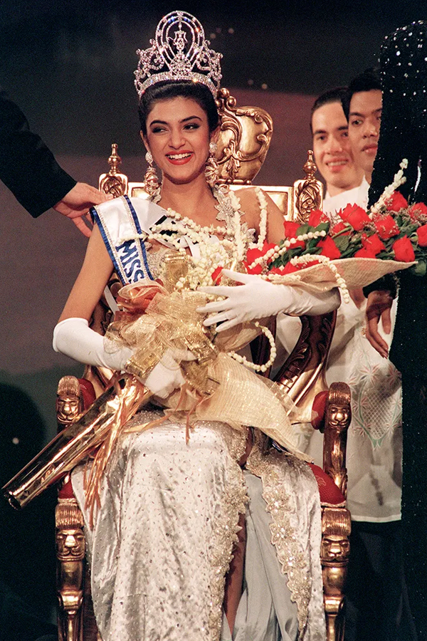 Photos Of Sushmita Sen 30 years As Miss Universe7