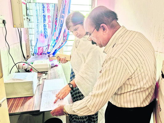నేడు అక్కడక్కడా వర్షాలు 1