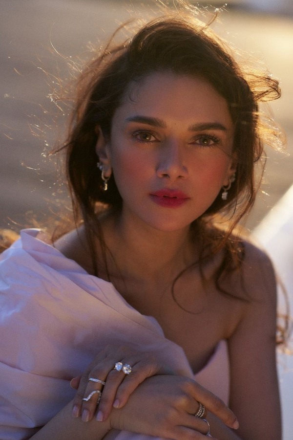 Cannes 2024: Aditi Rao Hydari pretty looks in a dreamy pink gown on third day7