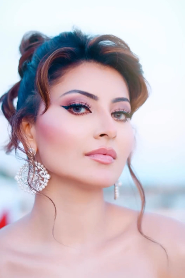 Urvashi Rautela Stuns Everyone In Cannes Film Festival 202419