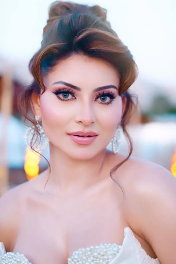 Urvashi Rautela Stuns Everyone In Cannes Film Festival 202420