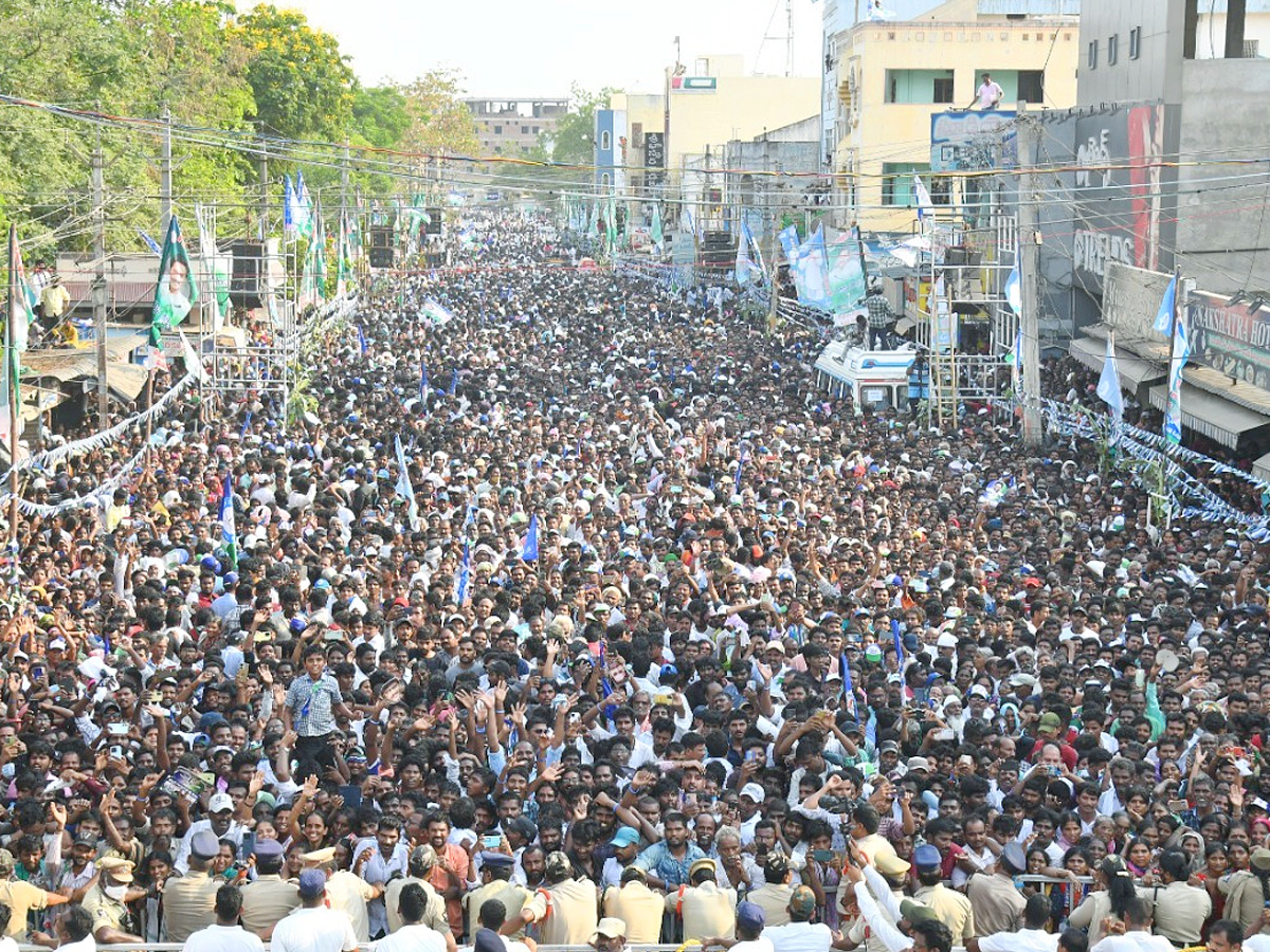 CM YS Jagan Public Meeting At Kanigiri Prakasam Dist Photos14