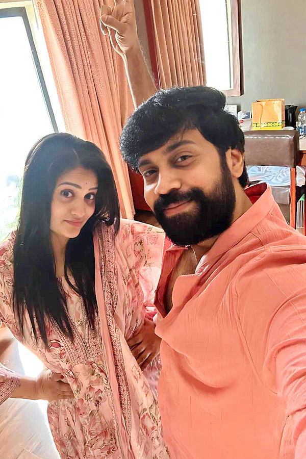 Aata Sandeep With His Family Visits Tirumala Photos4
